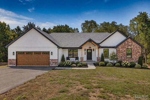 3403 Weatherby Ln, Farmington, MO, 63640-8033 | Card Image