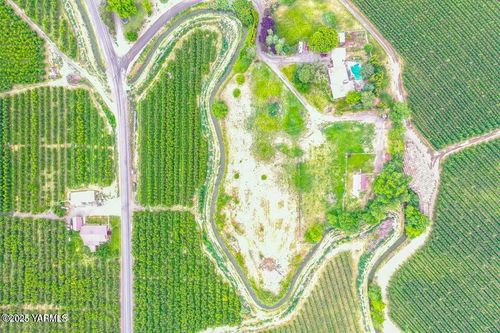 NNA Riggins Rd, Wapato, WA, 98951 | Card Image