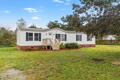 197 Magg Smith Rd, Pollocksville, NC, 28573-5903 | Card Image