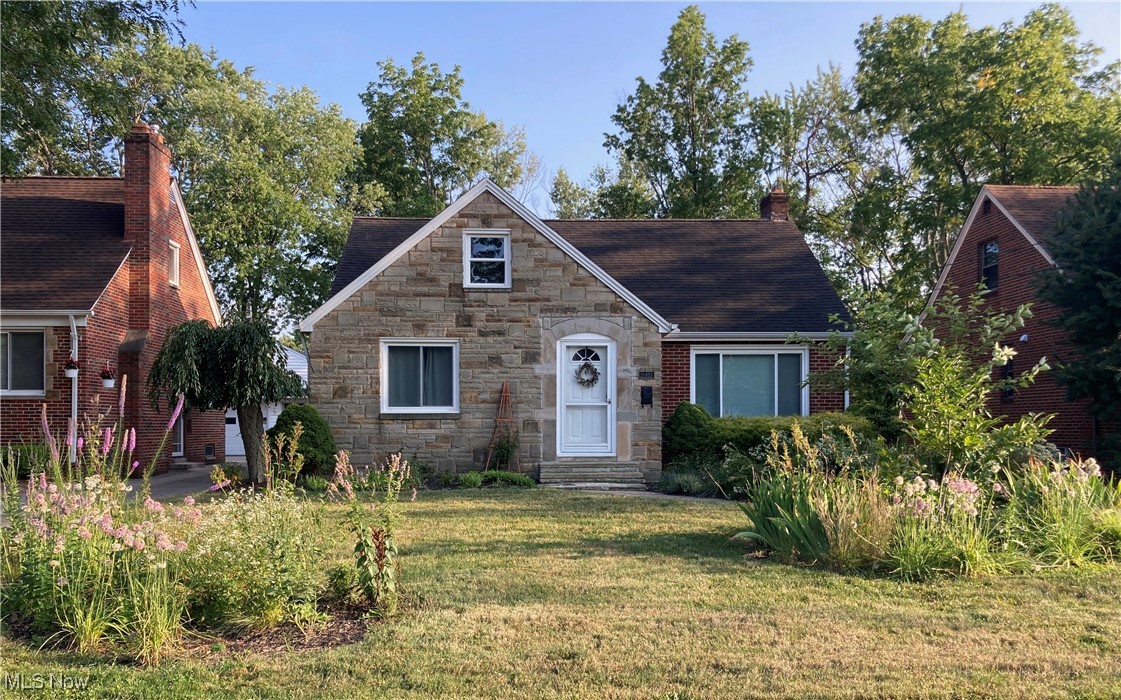 Eaton Rd, Fairview Park, OH 44126