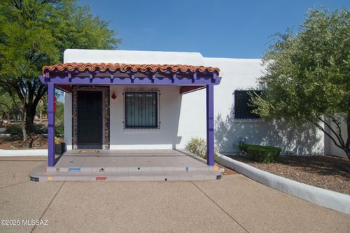2701 N Via Encantadora, Tucson, AZ, 85719-3059 | Card Image