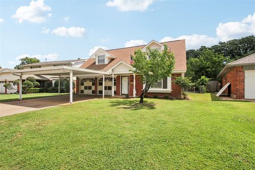 1021 W Idylwild Dr, Midwest City, OK, 73110-1326 | Card Image