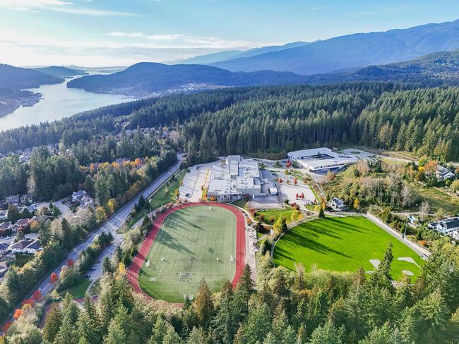 131 Aspenwood Dr, House other with 4 bedrooms, 4 bathrooms and 4 parking in Port Moody BC | Image 39