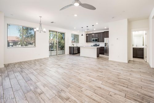 207-300 N Gila Springs Blvd, Chandler, AZ, 85226-2727 | Card Image