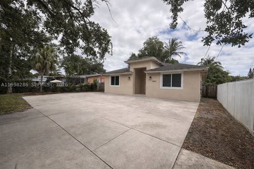 3166 Nw 170th St, Miami Gardens, FL, 33056-4328 | Card Image
