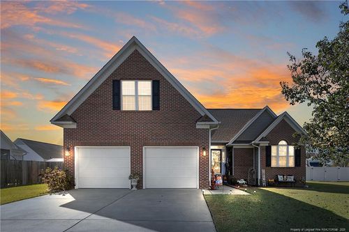 1024 Greenhouse Dr, Hope Mills, NC, 28348-7993 | Card Image