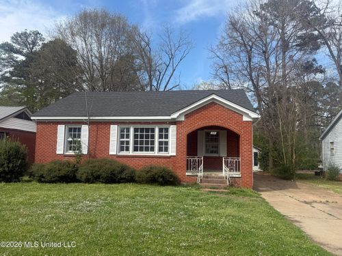 354 Walthall Street, Grenada, MS, 38901 | Card Image