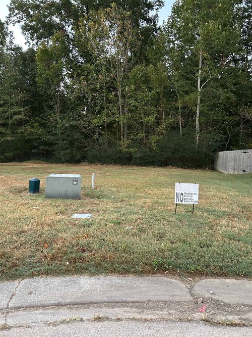 9863 Maggie Woods Ln, Arlington, TN, 38002-6118 | Card Image