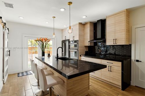 1363 Biarritz Dr, Miami Beach, FL, 33141-3635 | Card Image