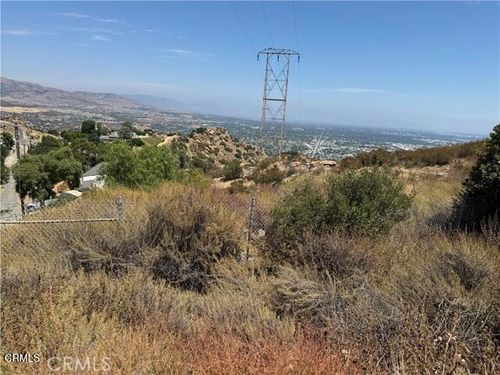 7821 Mesa Dr, Simi Valley, CA, 93063-4904 | Card Image