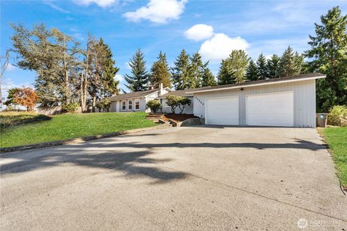 11369 Se 168th St, Renton, WA, 98055-5935 | Card Image