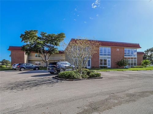 apt-104-25 Pine Arbor Ln, VERO BEACH, FL, 32962-4629 | Card Image