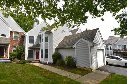 15-7911 Cross Creek Circle, Upper Macungie Twp, PA, 18031 | Card Image