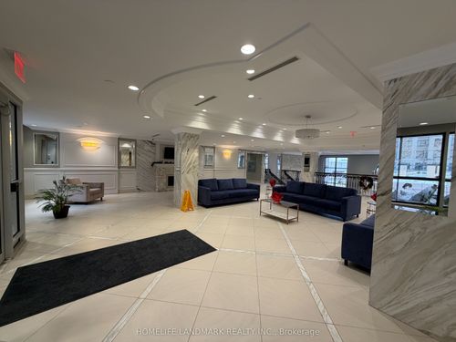 716-38 Cedarland Dr, Markham, ON, L6G0G7 | Card Image