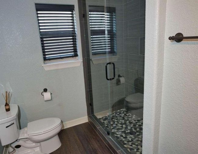 Hall Bath | Image 20