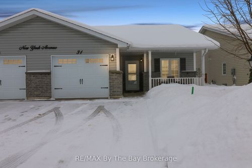 31 New York Ave, Wasaga Beach, ON, L9Z3A8 | Card Image