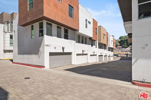 2213 Selig Dr, Los Angeles, CA, 90026-7053 | Card Image