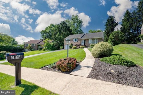4014 Crestline Dr, READING, PA, 19606-3043 | Card Image
