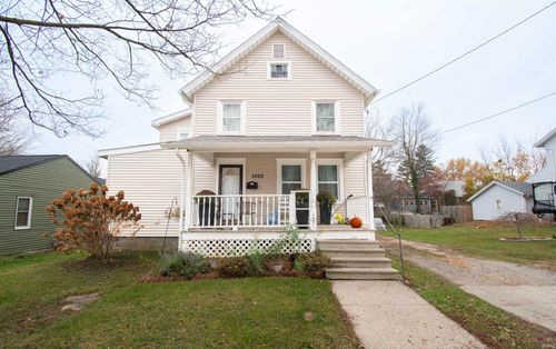 1002 Moyer St, Kendallville, IN, 46755-1844 | Card Image