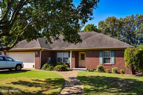 207 Stevens St, Union City, TN, 38261-2020 | Card Image