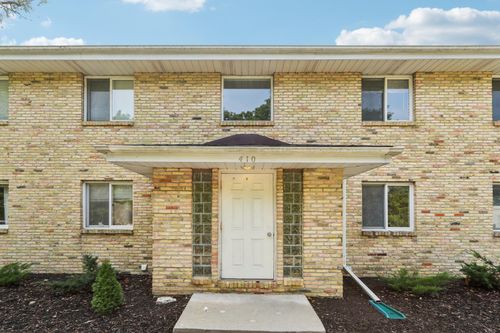 410 Cheviot Chase, Waukesha, WI, 53186-6300 | Card Image