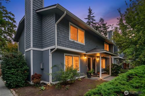 7-7419 212th St Sw, Edmonds, WA, 98026-7611 | Card Image