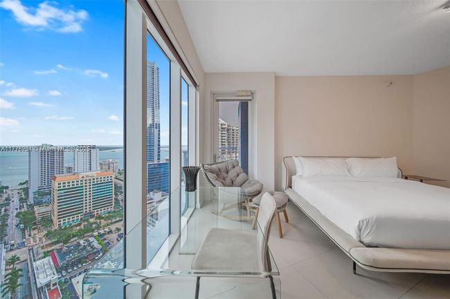 APT-2600 - 60 Sw 13 Th St, Condo with 3 bedrooms, 4 bathrooms and null parking in Miami FL | Image 14