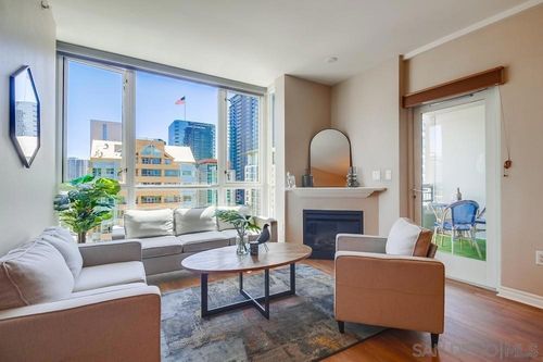 1101-300 W Beech St, San Diego, CA, 92101 | Card Image