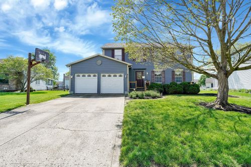527 Warwick Ln, Pickerington, OH, 43147-1510 | Card Image