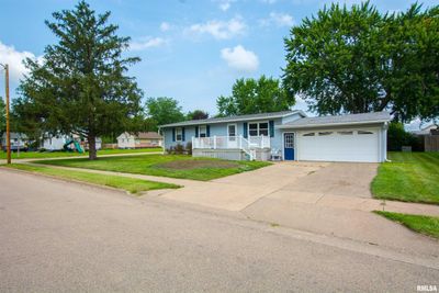 430 15 Th Place, House other with 3 bedrooms, 3 bathrooms and null parking in Camanche IA | Image 1