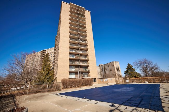 APT-1704 - 7033 N Kedzie Ave, Condo with 2 bedrooms, 2 bathrooms and 2 parking in Chicago IL | Image 30