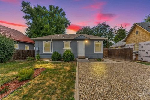 409 N 7th St, Payette, ID, 83661-2449 | Card Image