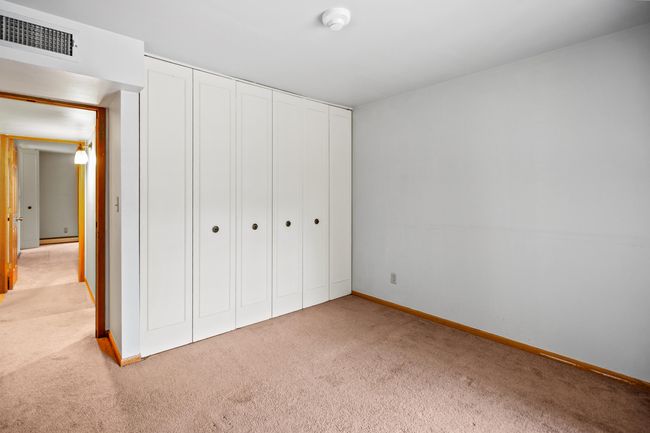 4050 W Rivers Edge Cir, Condo with 2 bedrooms, 1 bathrooms and null parking in Brown Deer WI | Image 34