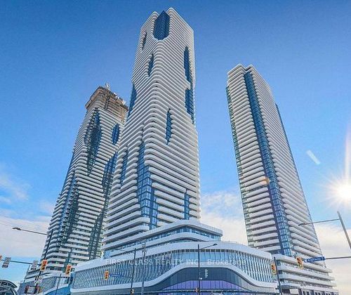 4209-28 Interchange Way, Concord, ON, L4K5C3 | Card Image