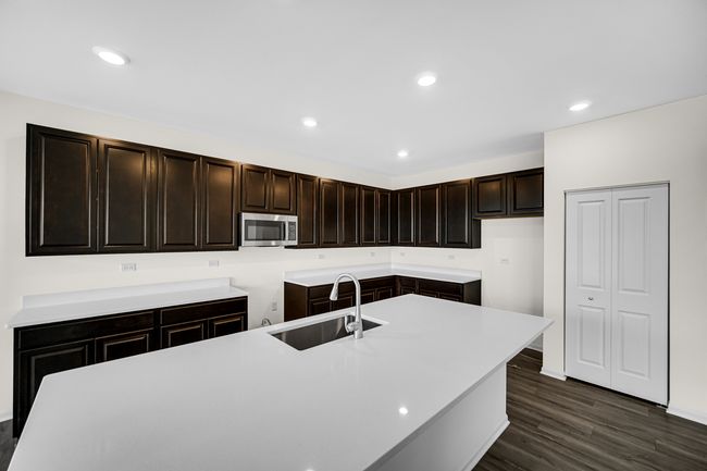 15051 Quincy Way, House other with 3 bedrooms, 2 bathrooms and 3 parking in Manhattan IL | Image 10