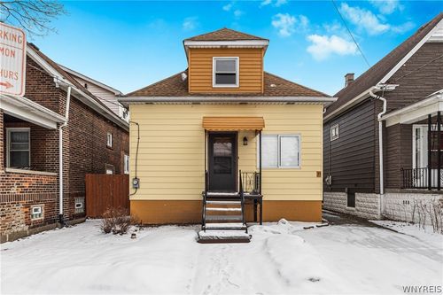 35 Reo Ave, Buffalo, NY, 14211-2809 | Card Image