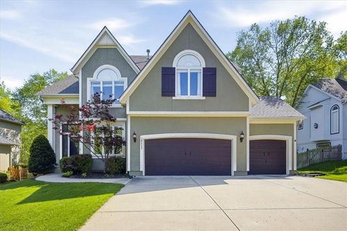 5117 W 162nd St, Overland Park, KS, 66085-7808 | Card Image