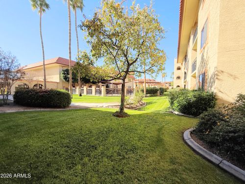 c103-10330 W Thunderbird Blvd, Sun City, AZ, 85351-3040 | Card Image