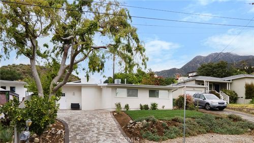 7335 Kyle St, Tujunga, CA, 91042-1301 | Card Image