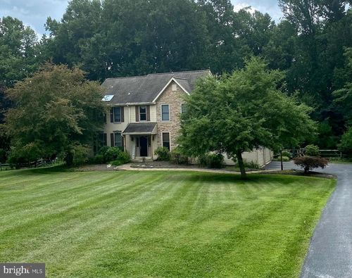 15 Highgate Ln, Glenmoore, PA, 19343-1432 | Card Image