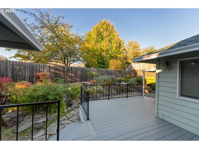 217 Christopher Ct, House other with 3 bedrooms, 2 bathrooms and 2 parking in Winchester OR | Image 17