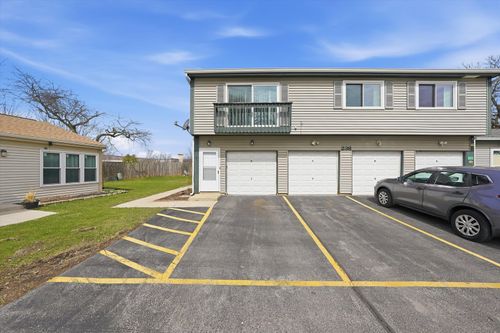 unit-d-238 Algonquin Ct, Bolingbrook, IL, 60440-1789 | Card Image