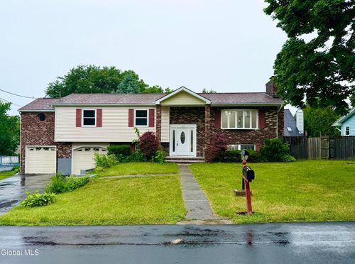 122 Massachusetts Ave, Cohoes, NY, 12047-1112 | Card Image