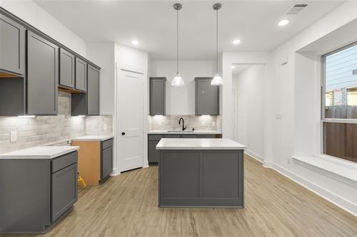 21310 Barcelona Heights Trl, Tomball, TX, 77377-3118 | Card Image