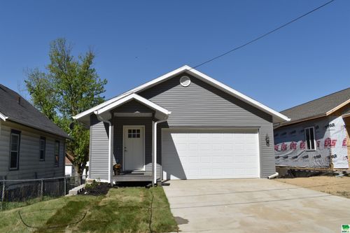 1407 Rustin St, Sioux City, IA, 51105-2744 | Card Image