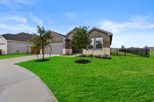 125 Knight Bayou Rd, Dayton, TX, 77535-1280 | Card Image