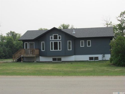 660 Park Rd, Zenon Park, SK, S0E1W0 | Card Image