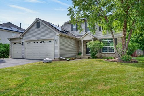 10669 Wheatlands Way, Huntley, IL, 60142-4010 | Card Image