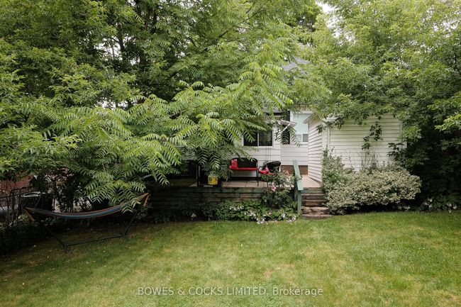 717 3 Rd Ave, House other with 3 bedrooms, 2 bathrooms and 2 parking in Peterborough ON | Image 34