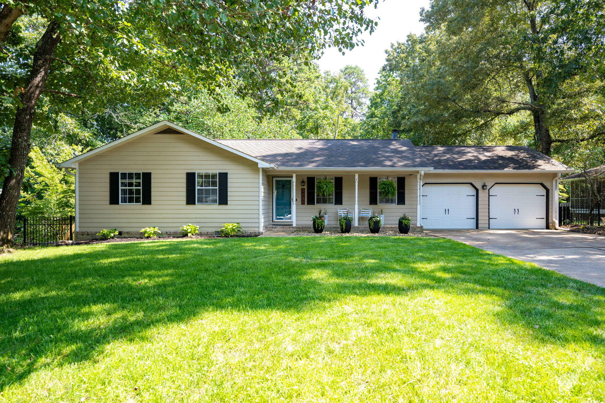 Hunter Village Dr, Ooltewah, TN 37363